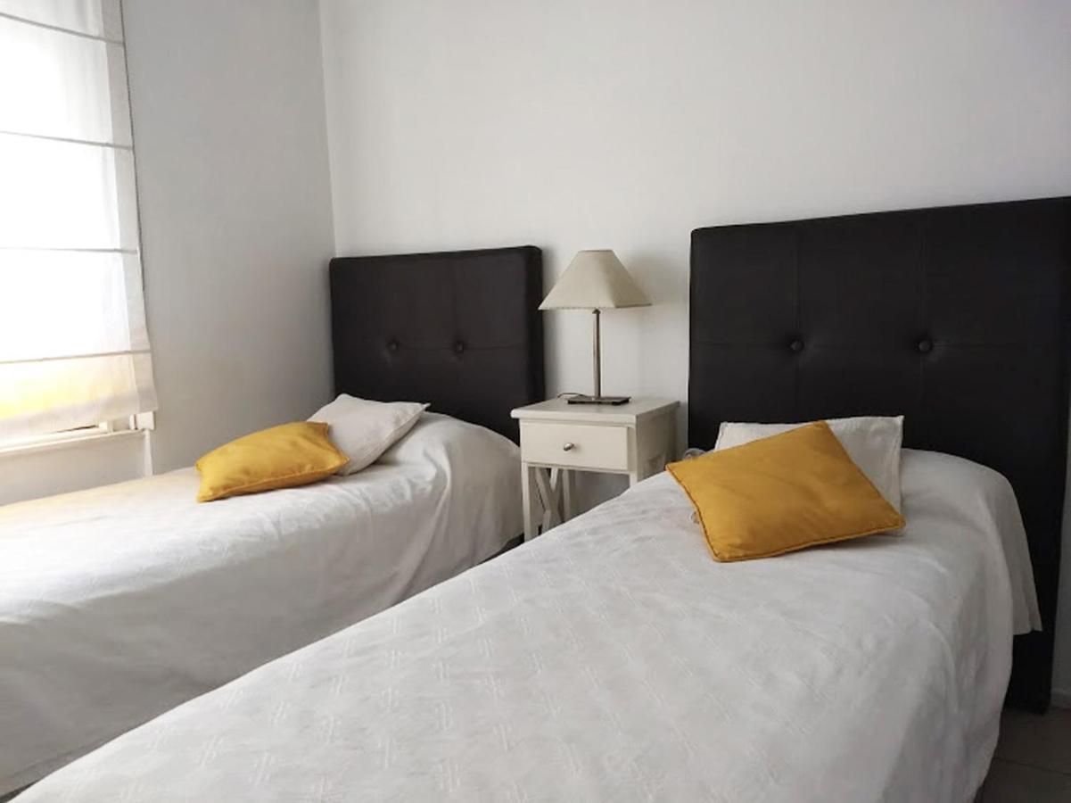 Departamento de dos dormitorios para 6 personas en el centro Ciudad Autónoma de Ciudad Autónoma de Buenos Aires Exterior foto